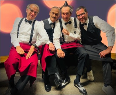 Comedy-Kellner in einer Markthalle in Berlin